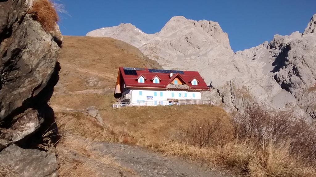 Gasthof Zum Loewen Sankt Jakob im Lesachtal Экстерьер фото